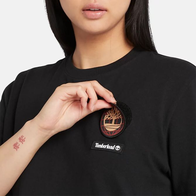Унисекс тениска Lunar New Year Badge T-Shirt in Black TB0A5TDB001 03